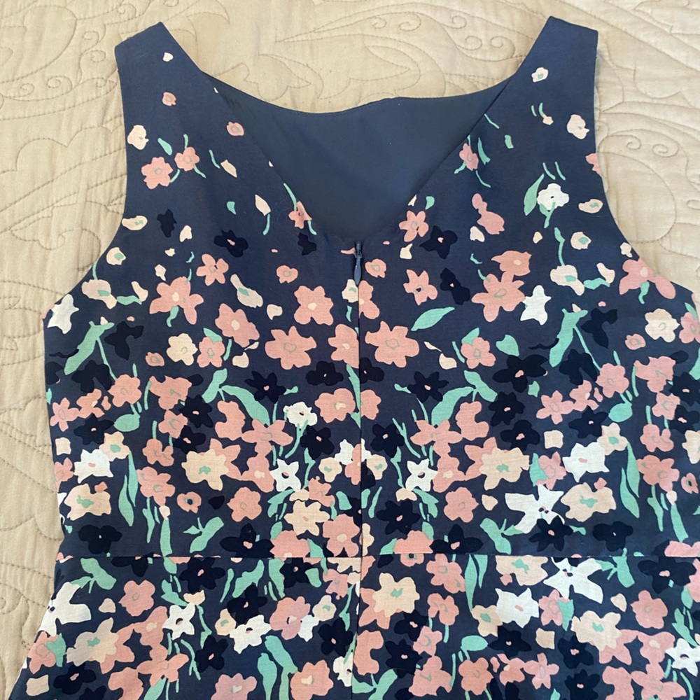 LOFT DRESS - Picture 3 of 3